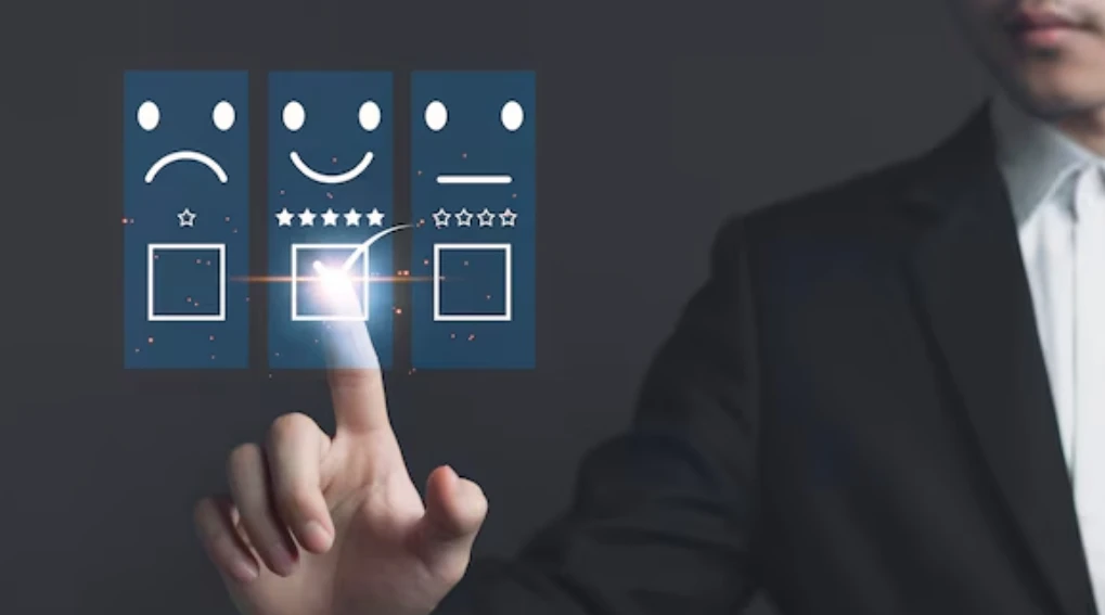 Men choosing customer service evaluation